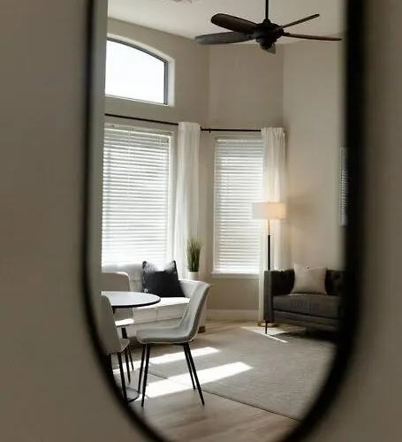 Edgemont Escape *
