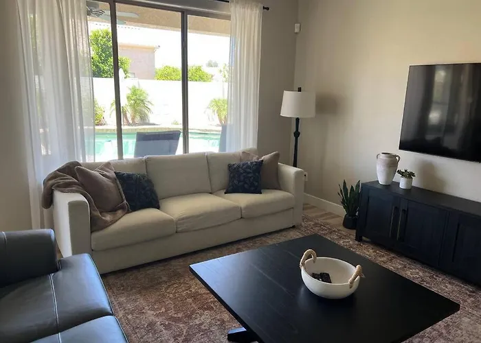 Edgemont Escape