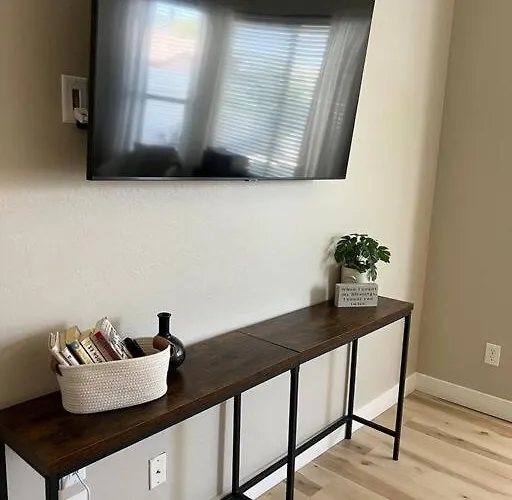 Edgemont Escape Holiday home Goodyear